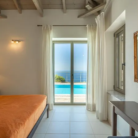 Phaedra, Luxury Private Infinity Pool Sea View Stoupa * Exokhórion