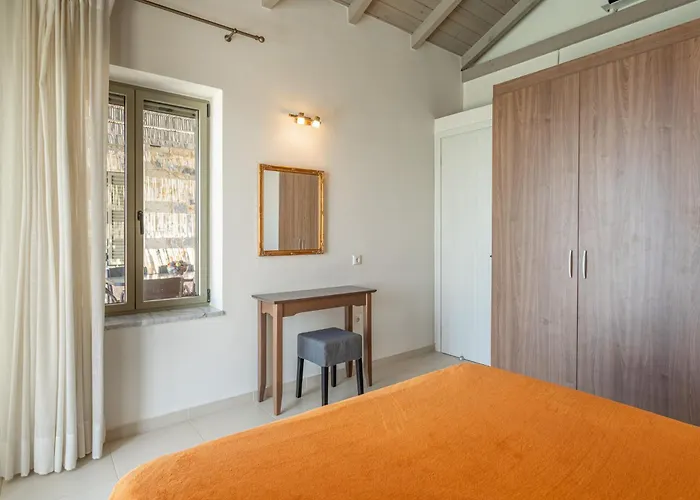 Phaedra, Luxury Private Infinity Pool Sea View Stoupa Villa